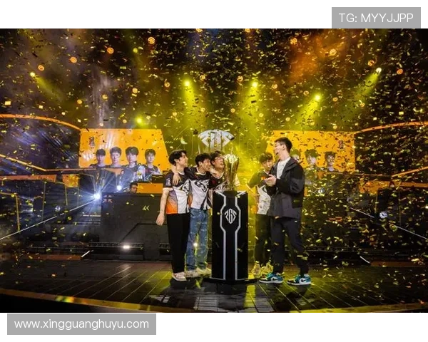 以英雄联盟世界冠军为核心探寻电竞巅峰荣耀与团队精神的极致融合