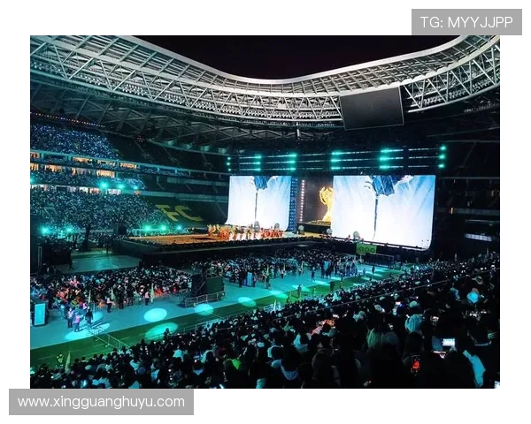 《电竞行业发展迅猛 各大赛事吸引全球观众 热门战队和选手成新风向标》