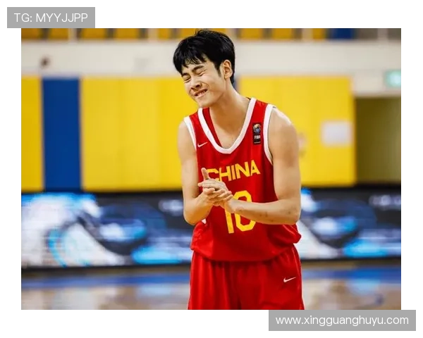 中国男篮胜菲律宾晋级世界杯八强 关键时刻表现闪耀全场