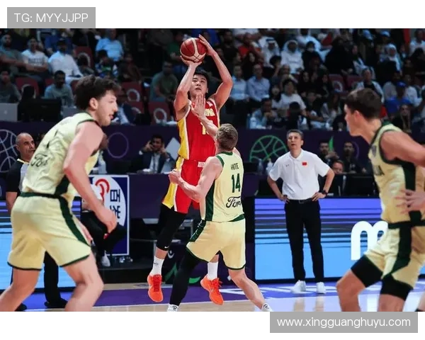 中国男篮力克菲律宾晋级亚洲杯四强 关键时刻展现团结与实力 中国男篮力克菲律宾晋级亚洲杯四强 关键时刻展现团结与实力