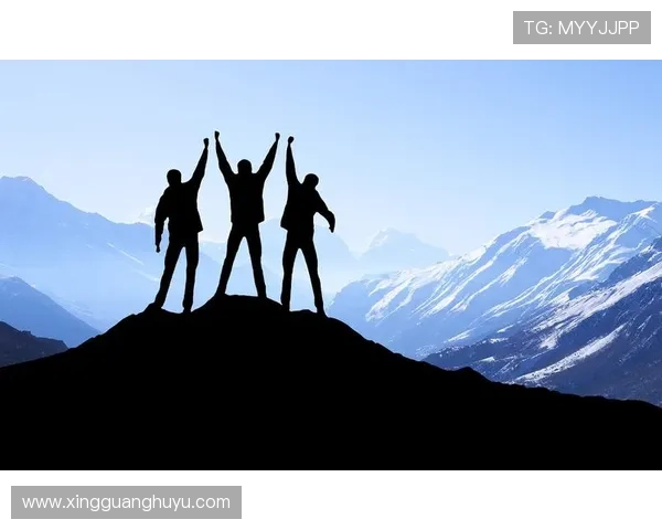 年轻灰熊重塑辉煌之路从低谷到崛起的团队奋斗与未来展望