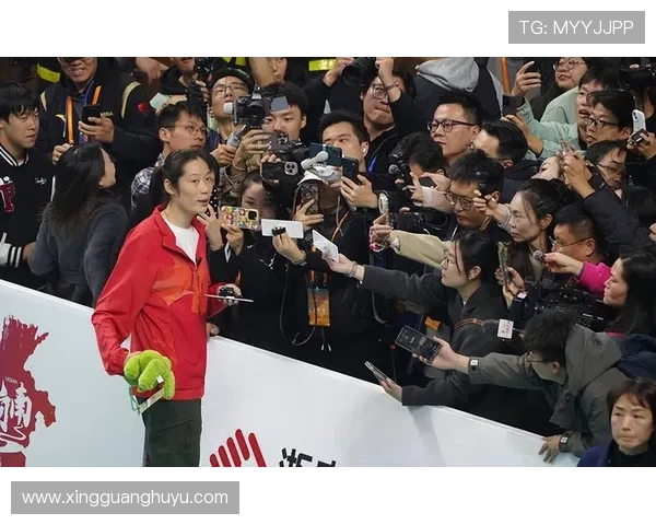 中国女排逆袭世界冠军再度登顶亚锦赛 完美复仇展现冠军风采