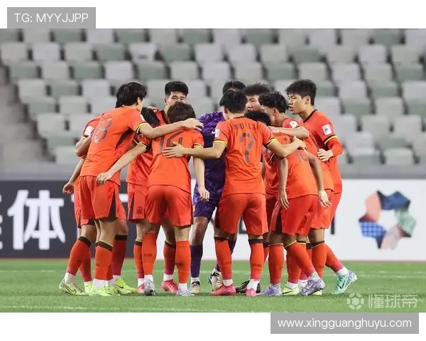 中国足球队备战亚洲杯，主帅展望新阵容挑战，年轻球员迎来首次大赛机会