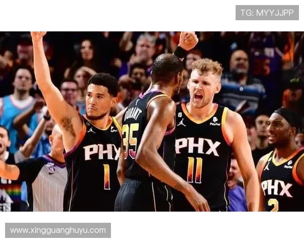 劲爆对决再掀高潮NBA焦点之战强强碰撞震撼全场引发球迷热议潮