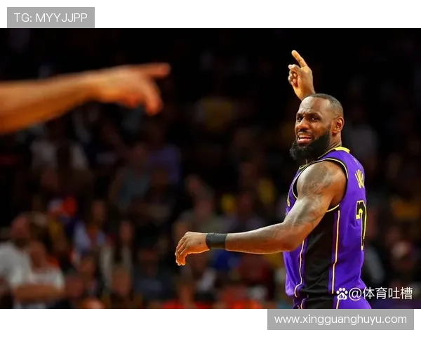 詹姆斯再创历史湖人鏖战勇士加时绝杀引爆全场热议